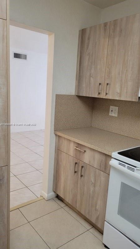 Foto del edificio - 8161 SW 24th Ct