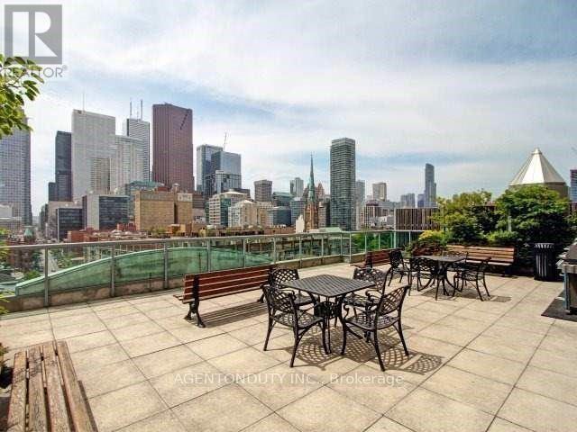 Photo du bâtiment - 109 Front St E