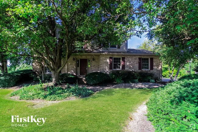 Building Photo - 5130 Lakeside Dr