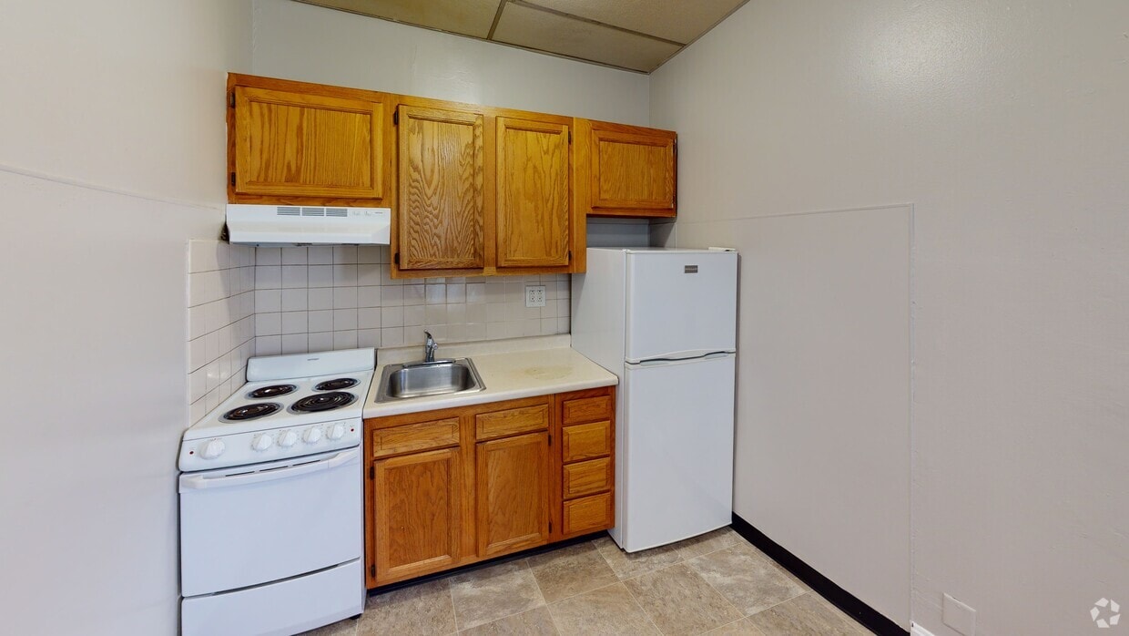 Photo - University City Associates Apartments