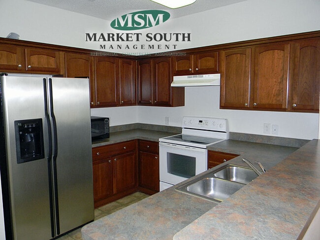 Building Photo - GEORGETOWN - KING GEORGE BOULEVARD