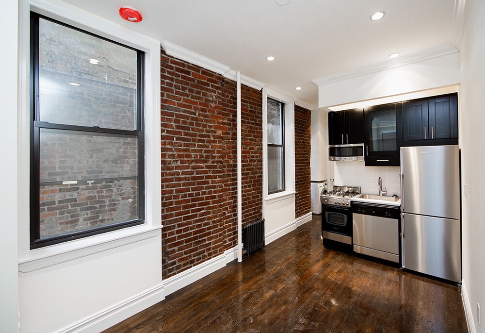 Foto principal - 182 2nd Ave