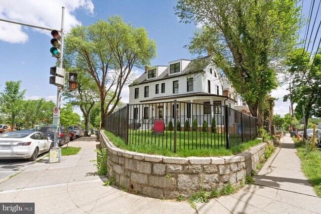 Foto del edificio - 3901 New Hampshire Ave NW