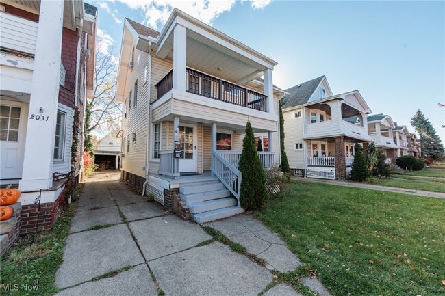 Foto del edificio - 2035 Chesterland Ave