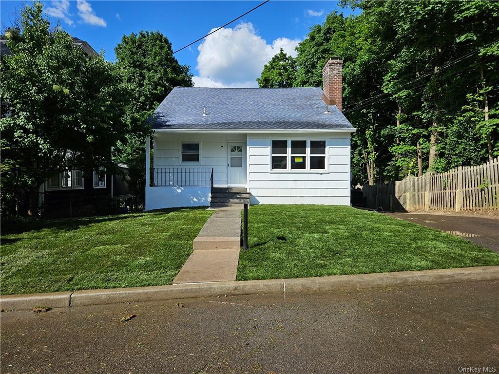 Foto principal - 142 Rombout Ave