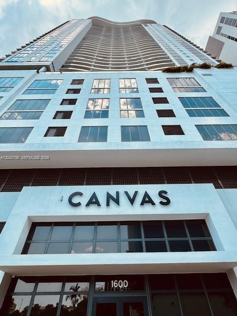 Building Photo - 1600 NE 1st Ct
