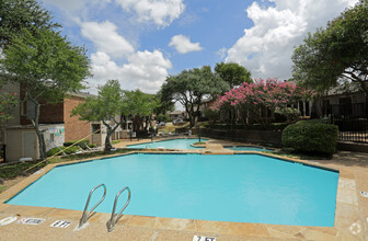 6 Eleven Lamar Apartments Rentals - Arlington, TX | Apartments.com