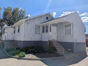 Building Photo - 1126 Edgar St