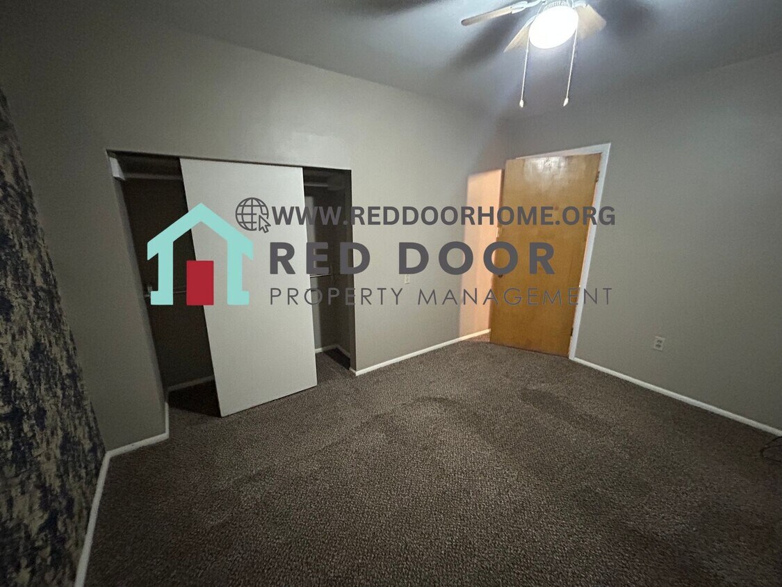 Foto principal - 903 13th St SW