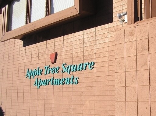 Foto del edificio - APARTMENT- UPTOWN SEDONA - APPLE TREE SQUARE