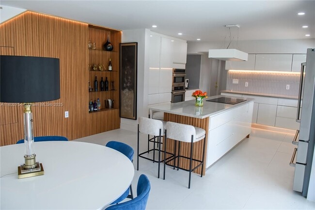 Foto del edificio - 1240 NE 27th Terrace