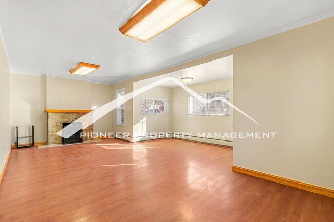 Foto del edificio - Charming 2 Bedroom Single Family Home