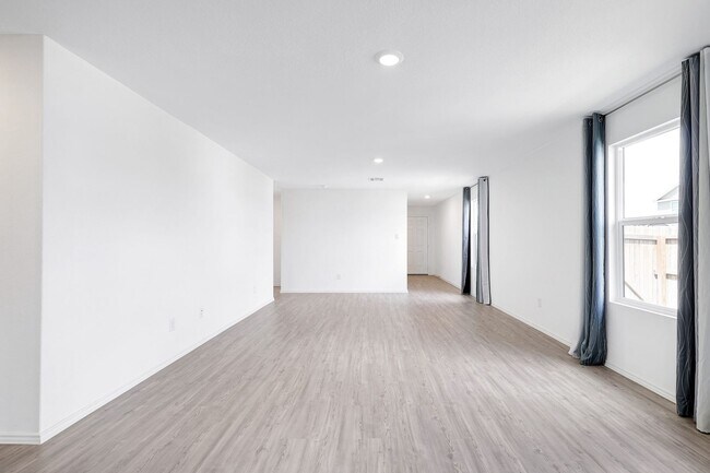 Foto del edificio - ***APPLICATION CURRENTLY UNDER REVIEW***El...