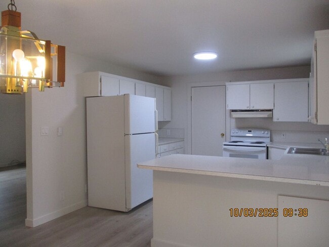 Building Photo - 821 VAL VISTA DR.,  MONTESANO, WA  98563