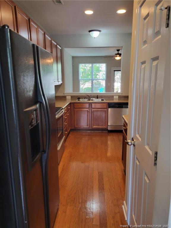 Foto del edificio - 6641 Clarksburg Pl