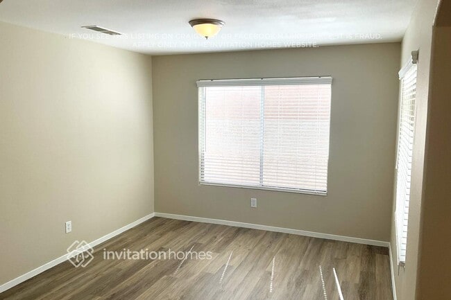 Foto del edificio - 7009 Glass Slipper Ct
