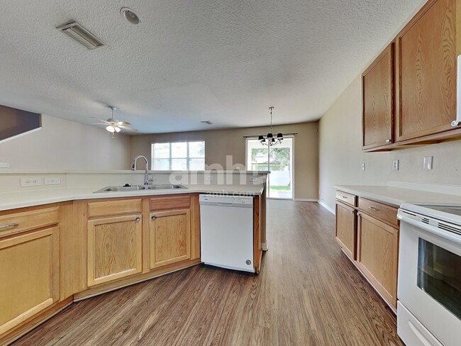 Building Photo - 10501 Marsanne Pl