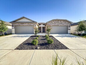 Building Photo - 9306 Frio Lndg