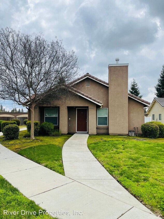 Foto principal - 2 br, 2 bath House - 3901 W. Cecil Avenue