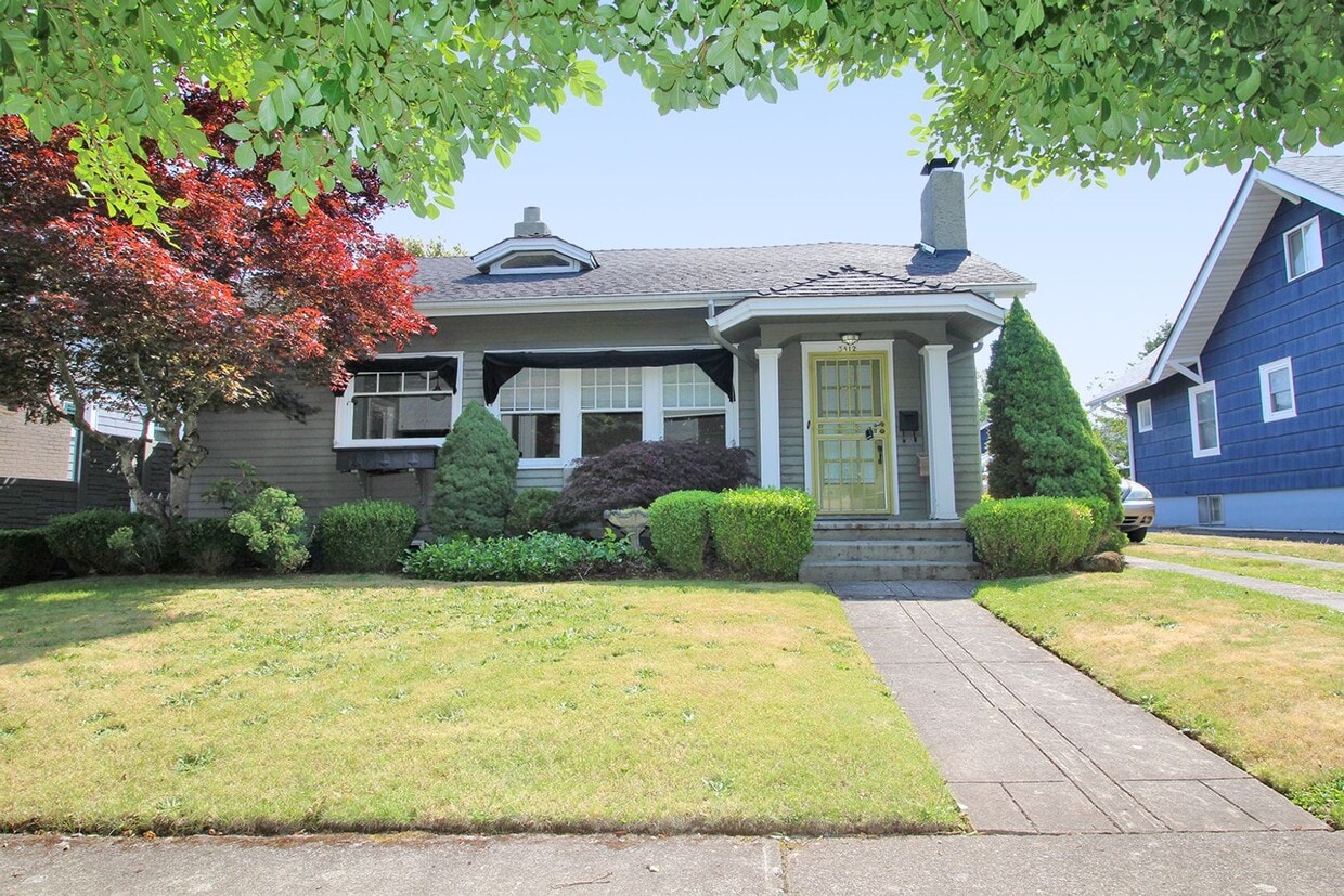 Primary Photo - 3412 NE 59th Ave