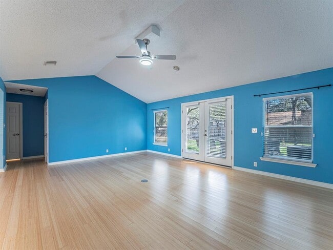 Building Photo - 2406 Dijon Dr