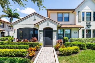 Building Photo - 1359 Artesia Dr E