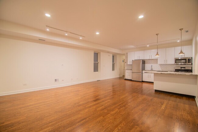 Foto del edificio - 2221 W Charleston St