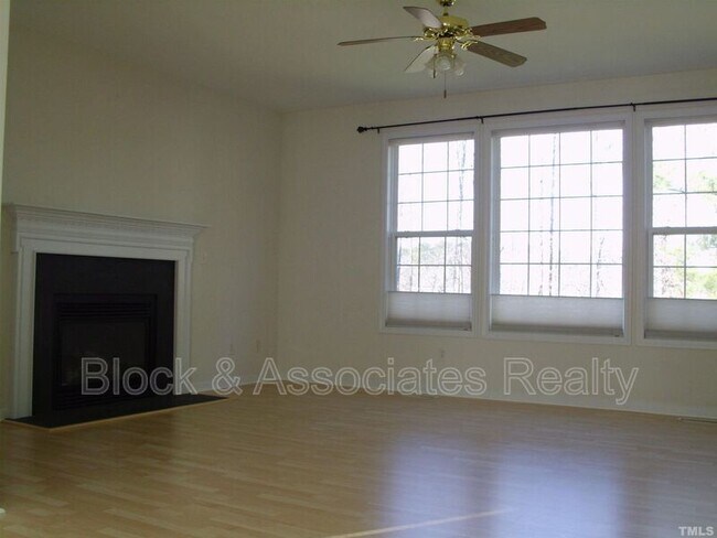 Foto del edificio - 3121 Gross Ave