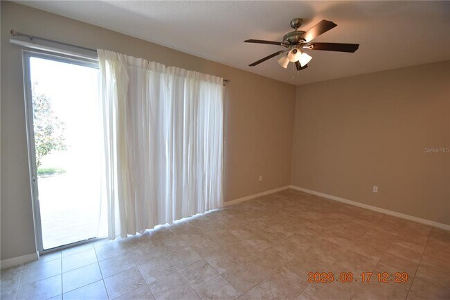 Foto del edificio - 7031 Woodchase Glen Dr