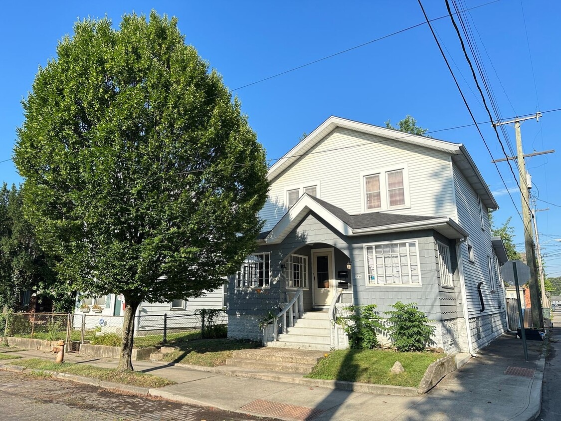 Foto principal - S Washington St 1041-1043 MLR