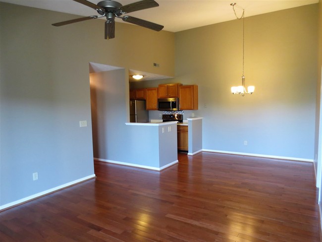 Building Photo - 135 Dale Hollow Dr