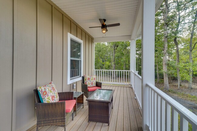 Foto del edificio - 5034 Burnley Rd