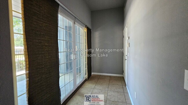 Foto del edificio - 405 Harriet Ln