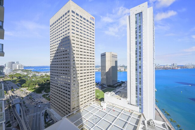 Building Photo - 300 S Biscayne Blvd