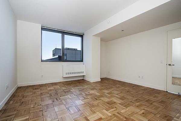 Building Photo - 312 11th Ave