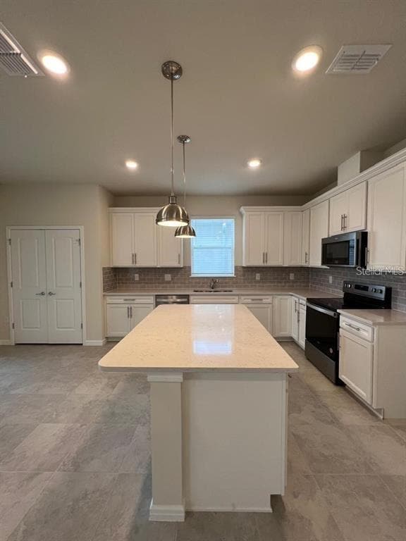 Foto del edificio - 17547 Saw Palmetto Ave