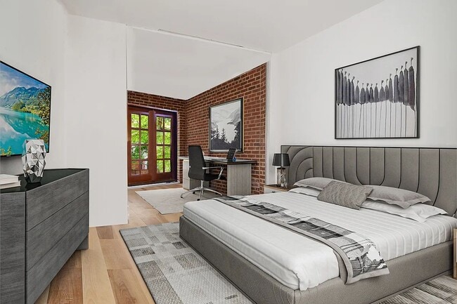 Building Photo - 557 Hudson Street