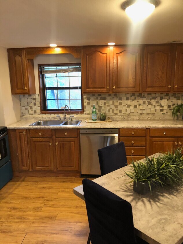 Nice Kitchen with New Appliances - 1782 Engle Dr