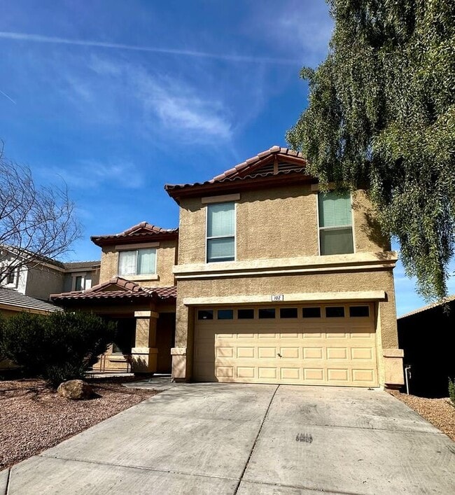 Building Photo - 4BEDROOM/2.5 BATH Lovely San Tan Home!!