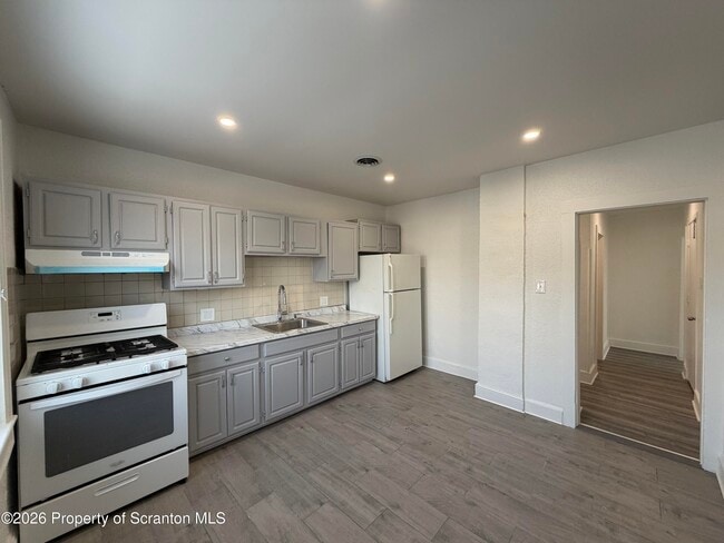 Building Photo - 101 Clarkson Ave