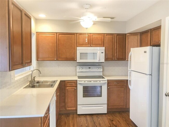 Building Photo - 8153 Boca Grande Ave