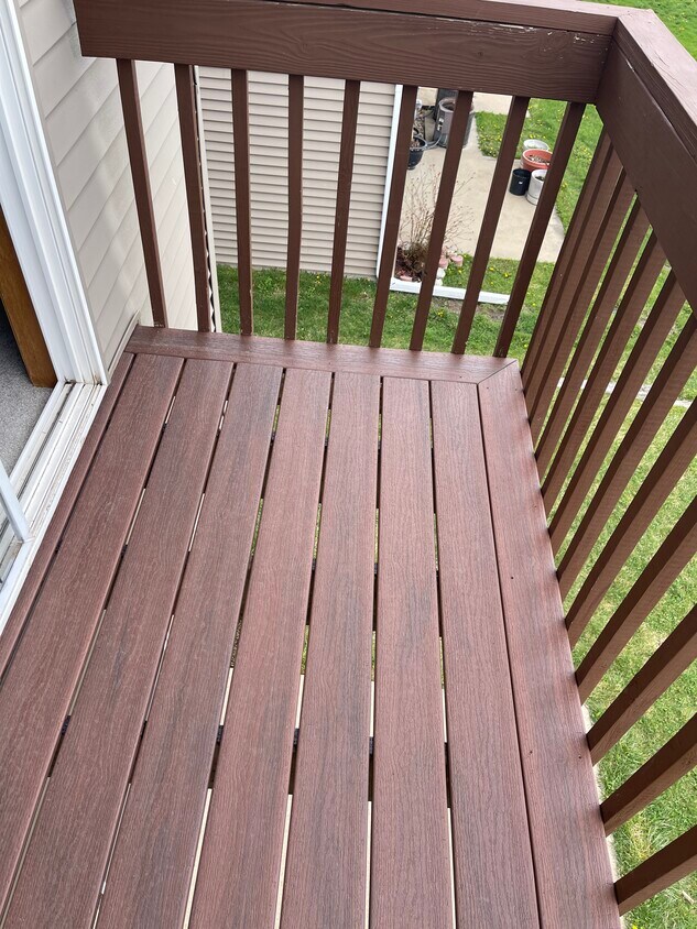 deck off MBR - 935 Grand Avenue Ct