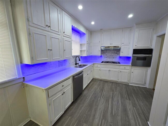 Foto del edificio - 2036 Gorgas St