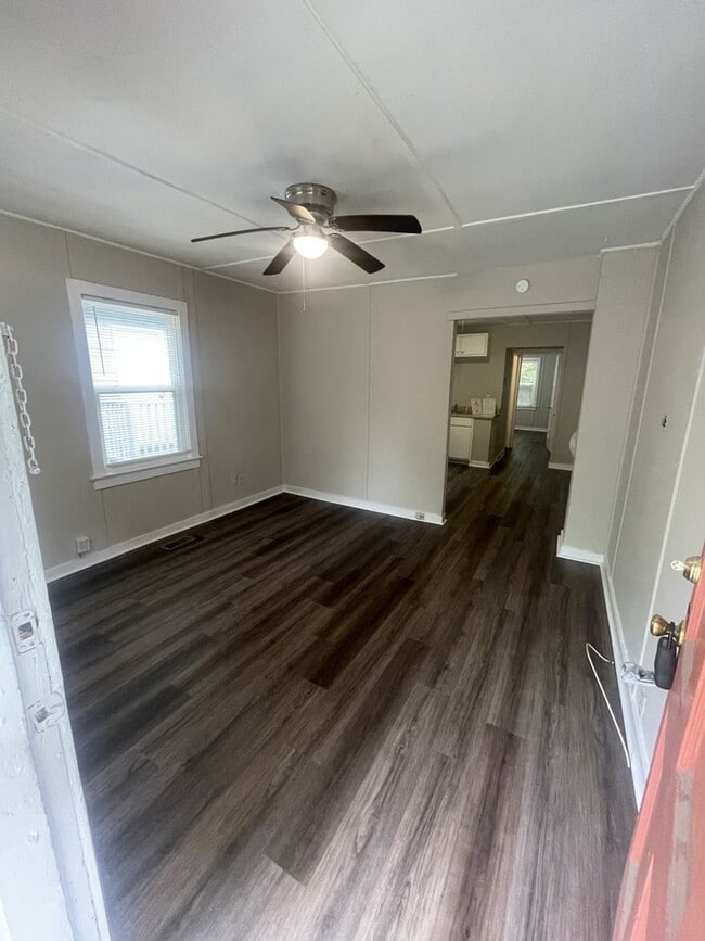 Foto del edificio - 1 Bd 1 Ba Duplex