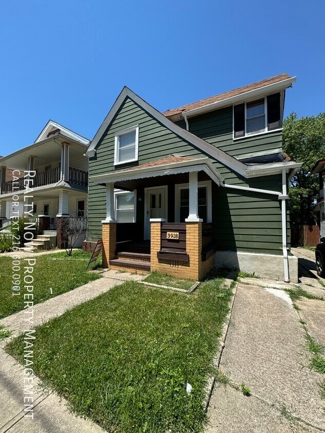 3918 Memphis Ave Unit 1, Cleveland, OH 44109 Room for Rent in