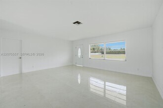 Building Photo - 11000 NW 21st Ct