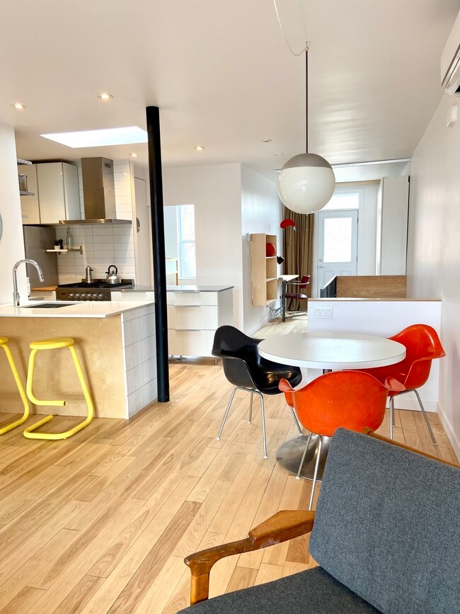 5992 SaintUrbain St Unit Alexandre, Montréal, QC H2T 2X5 Condo for