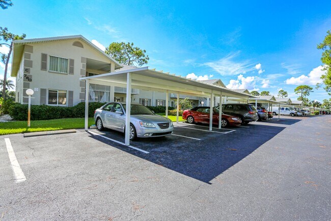 Building Photo - ** 3 BED\2 BATH COMPLETELY REMODELED STUNN...