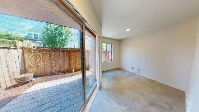 Building Photo - 4766 N Williams Pl