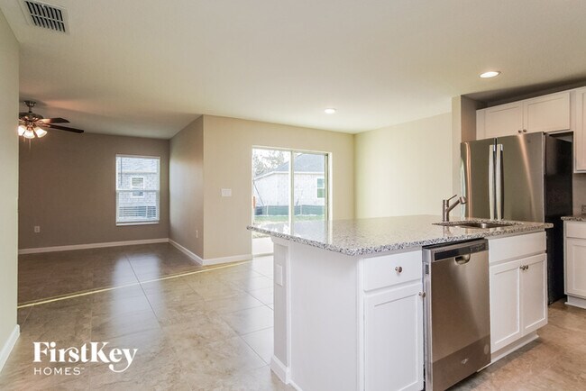 Foto del edificio - 349 S Haven Ct